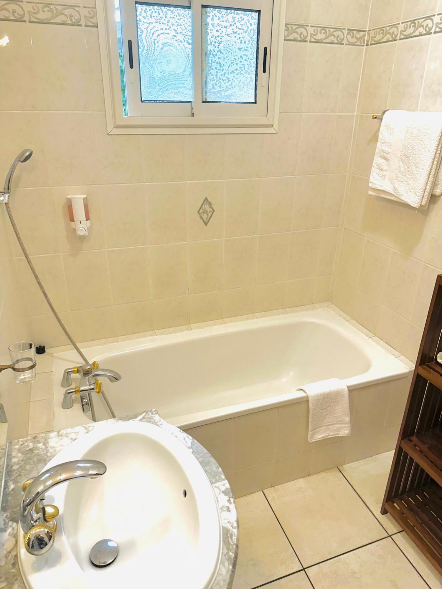 Hotel Residence Le Phoenix Saint Pierre Ngoại thất bức ảnh